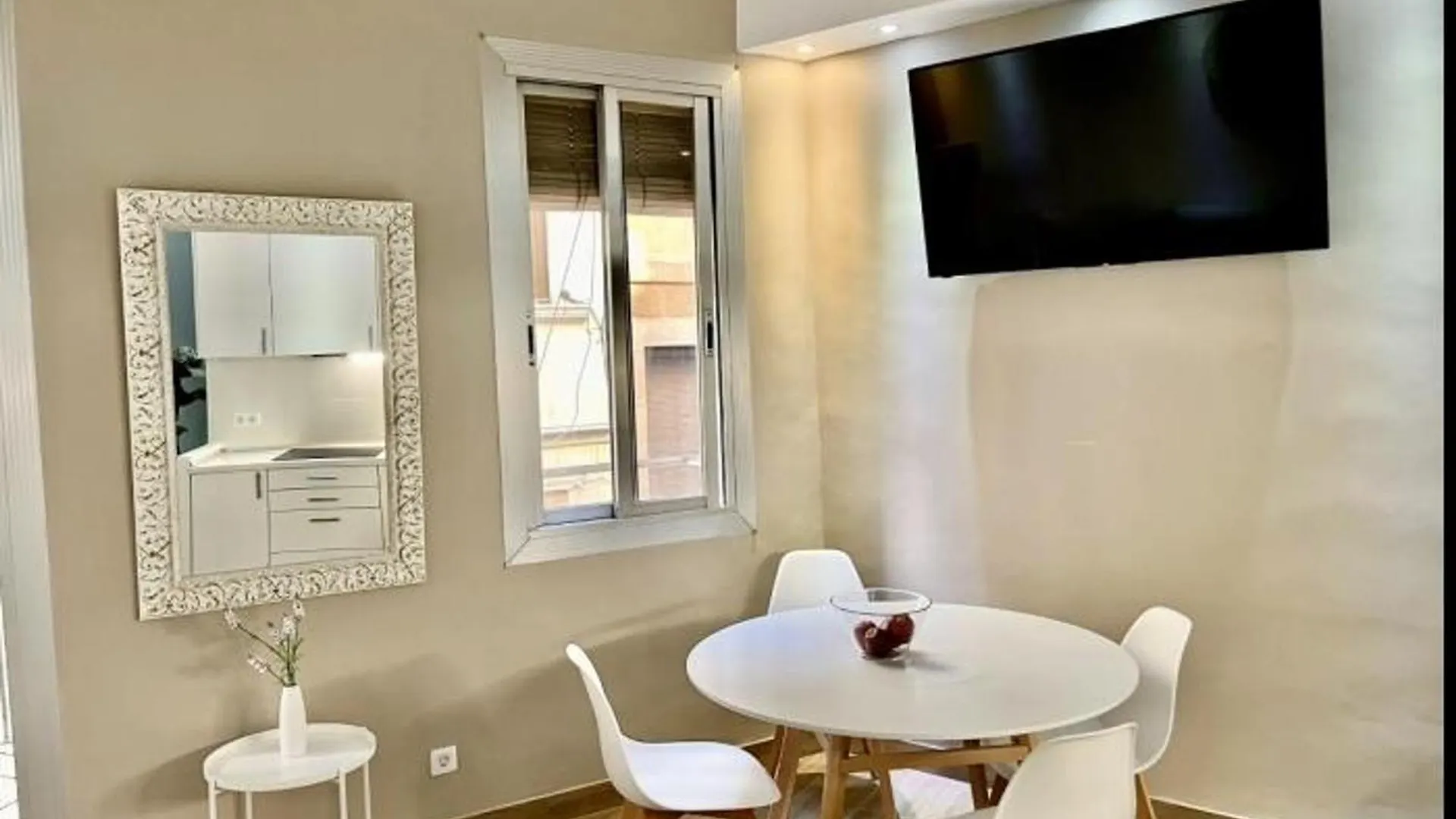 Apartamento Renovado Con 2 Habitaciones En El Corazon De Barcelona - Es-341-3